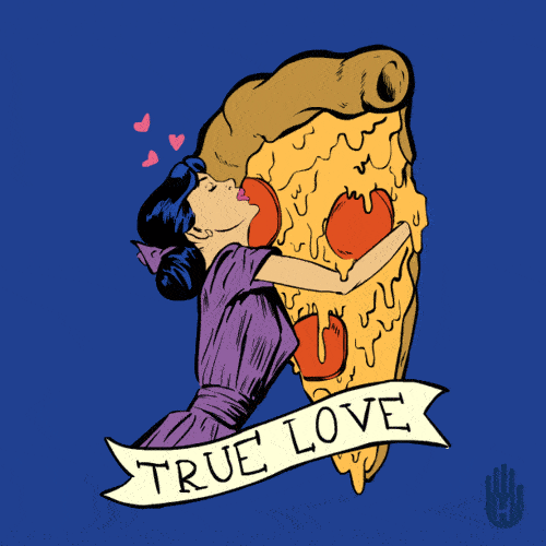 Une femme qui aime la pizza